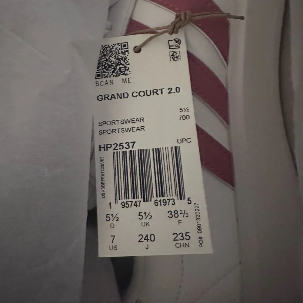Adidas Grand Court 2.0 NWT white & pink shoes women’s 7